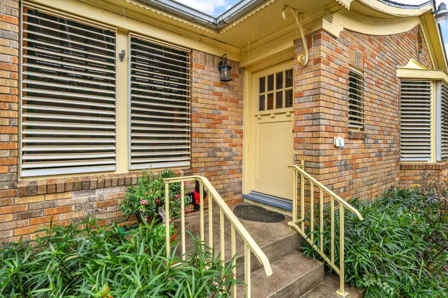 4901 Wharton Drive, Galveston, TX 77551 - Image #3