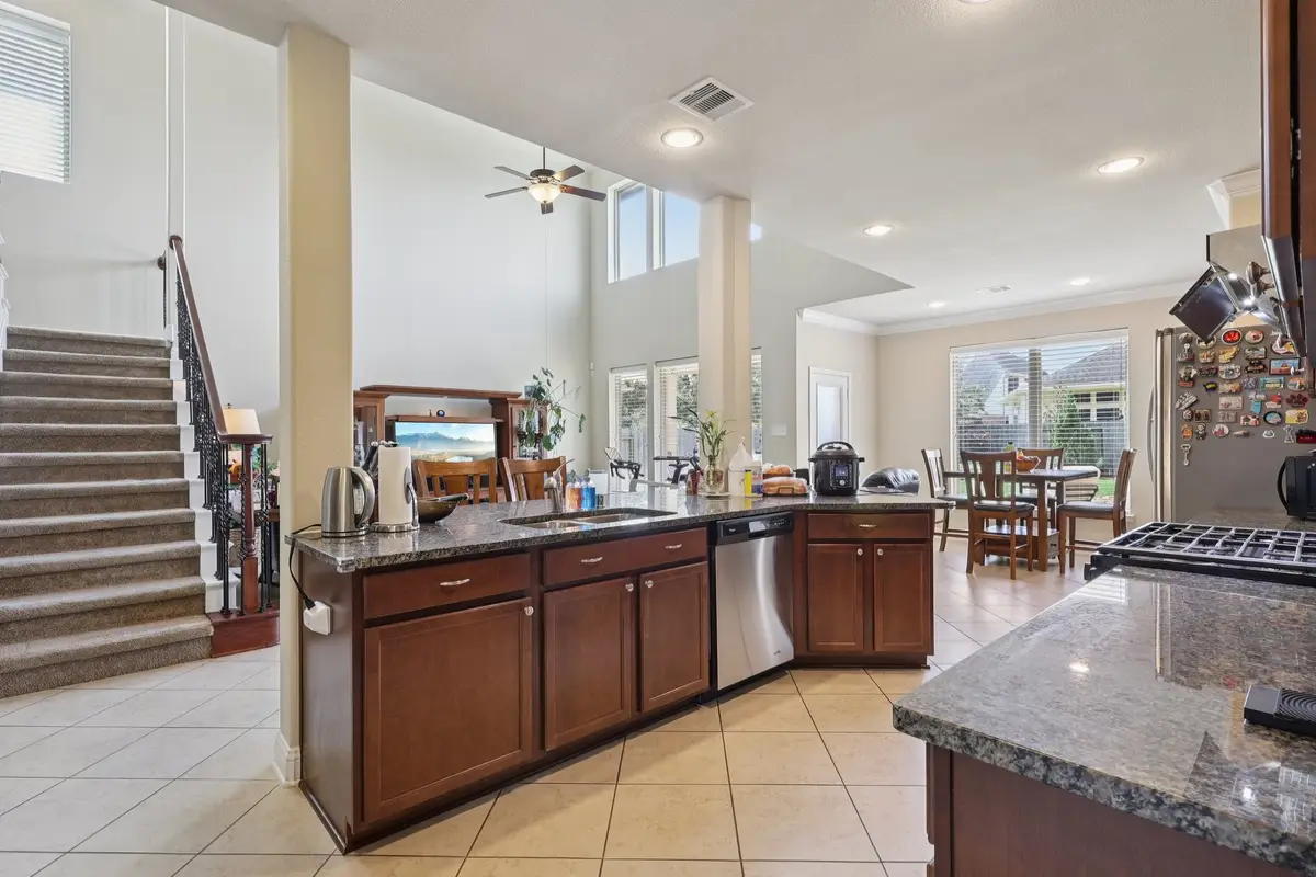 2710 Camden Hill Lane, Pearland, TX 77089 - #1