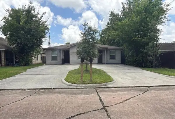 5626 Simsdale Street, Houston, TX 77033