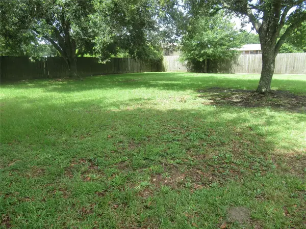 TBD Lazy, Anahuac, TX 77514