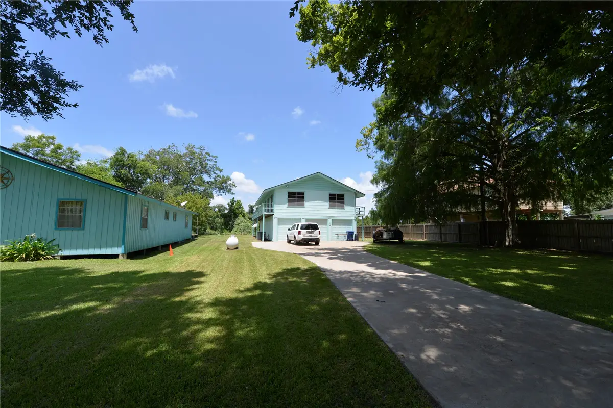 247 Selkirk Drive, Bay City, TX 77414 - #1