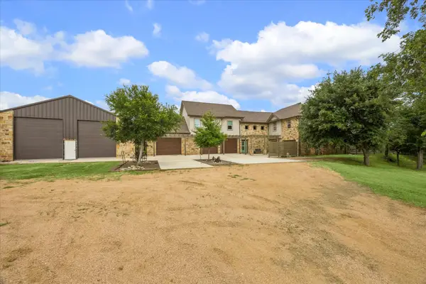 511 Chimney Cove Drive, Marble Falls, TX 78654