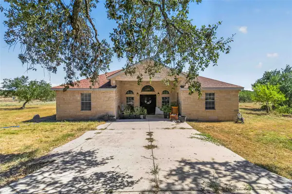 21174 Us Highway 281 S, San Antonio, TX 78264