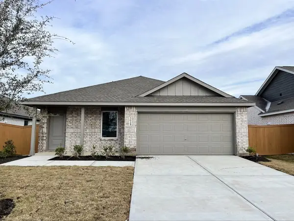 3093 Duskshine Drive, Brookshire, TX 77423