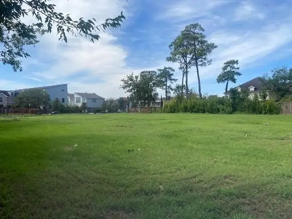 3221 N Macgregor Way, Houston, TX 77004