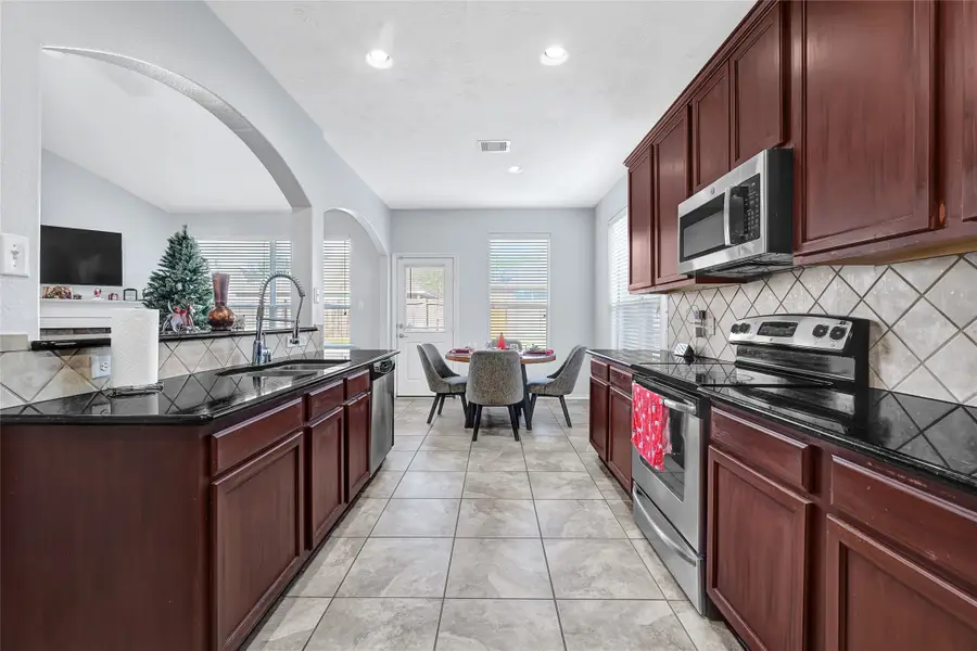 21822 Winsome Rose Court, Cypress, TX 77433 - Image #3