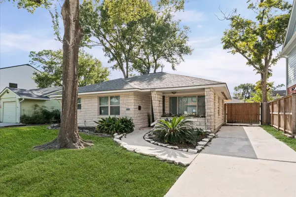 1219 Candlelight Lane, Houston, TX 77018