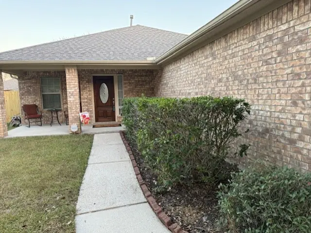 218 Silverbrook Lane, Dickinson, TX 77539 - Image #1
