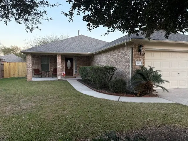218 Silverbrook Lane, Dickinson, TX 77539 - Image #2