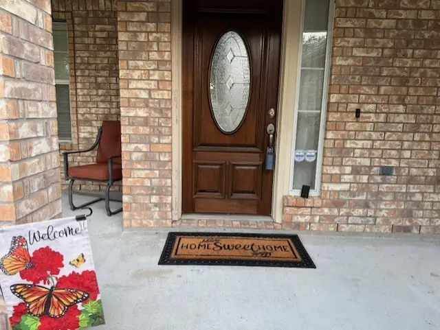 218 Silverbrook Lane, Dickinson, TX 77539 - Image #3