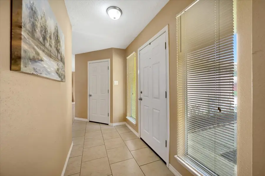 1818 Pilgrims Point Drive, Friendswood, TX 77546 - Image #3