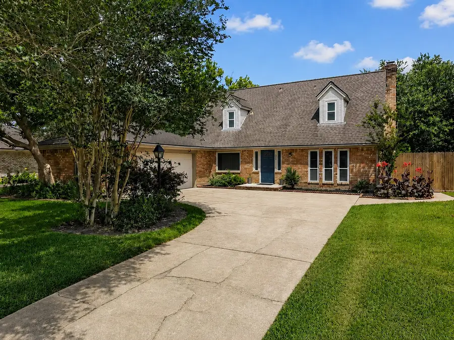 209 Palm Aire Drive, Friendswood, TX 77546 - #3