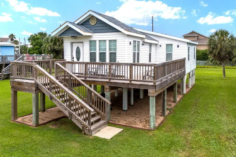 4115 Surf Drive, Galveston, TX 77554 - #3