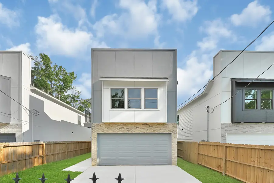 90 Burres Street #B, Houston, TX 77022 - Image #3