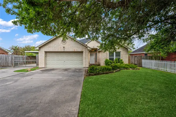 4019 N Fm 565 Road, Baytown, TX 77523
