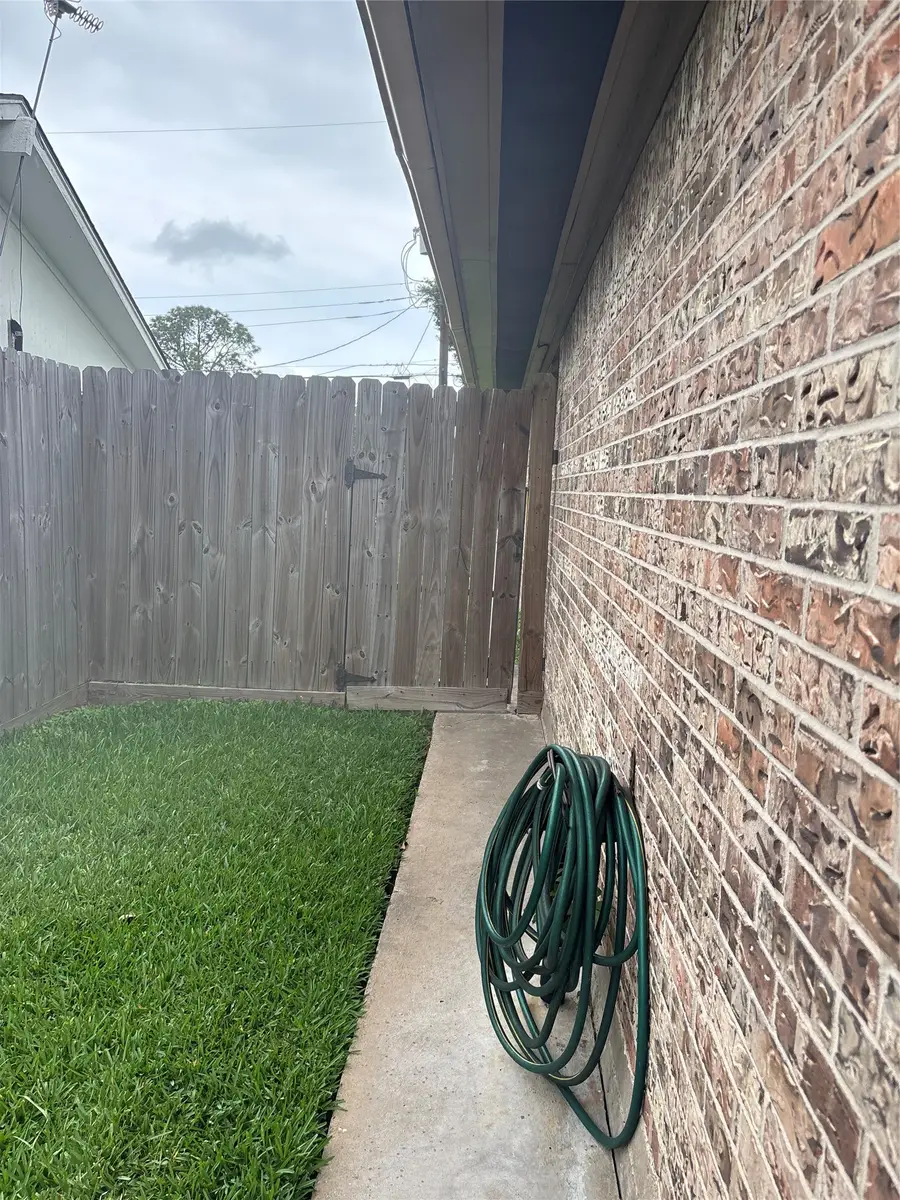 3914 Beran Drive, Houston, TX 77045 - #3