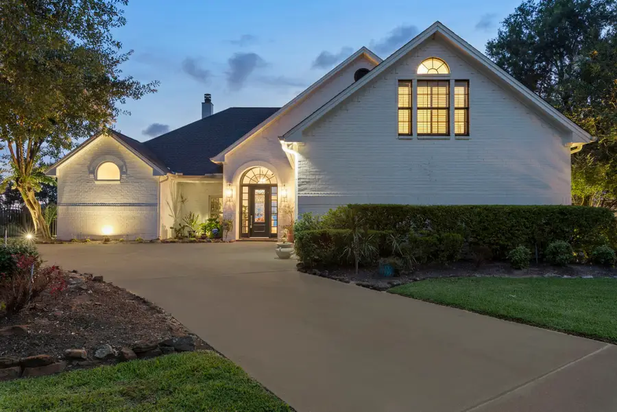 422 S Burnett Drive, Baytown, TX 77520 - Image #3