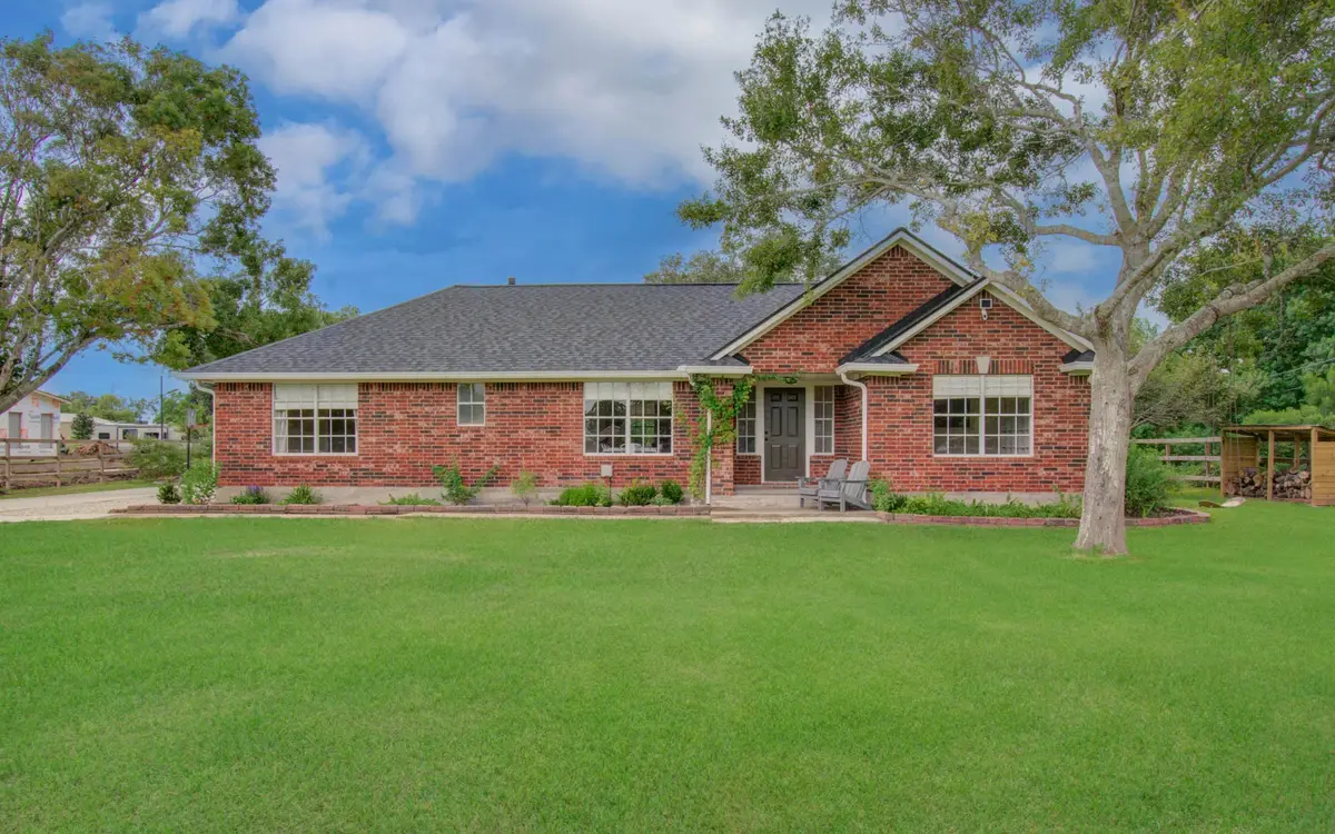 11726 Country Side Drive, Rosharon, TX 77583 - Image #1