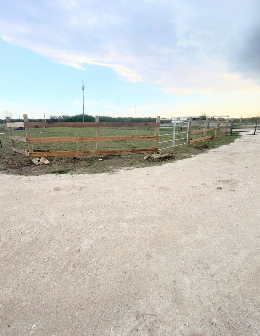 816 Raccoon Bend Road, Bellville, TX 77418 - #3