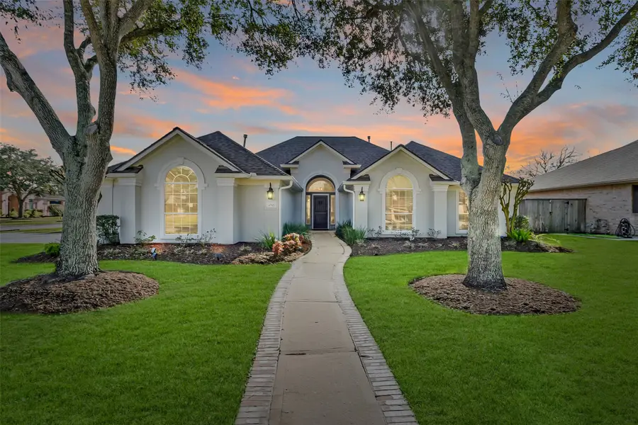 1814 Sandy Lake Drive, Friendswood, TX 77546 - #2