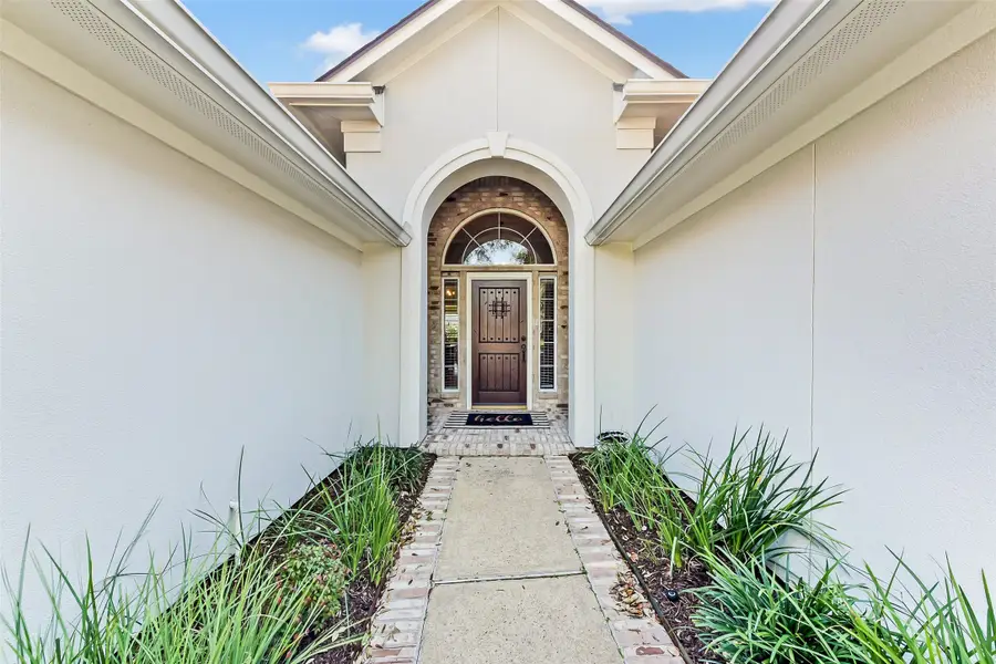 1814 Sandy Lake Drive, Friendswood, TX 77546 - #3