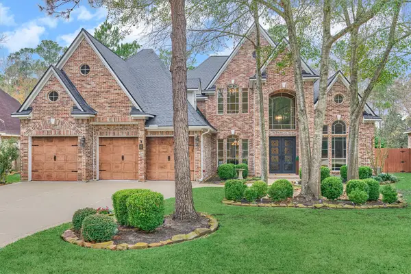 6 Glentrace Circle, The Woodlands, TX 77382