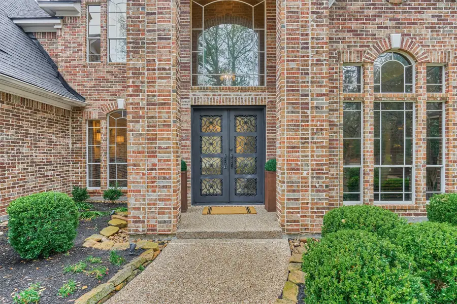 6 Glentrace Circle, The Woodlands, TX 77382 - Image #2