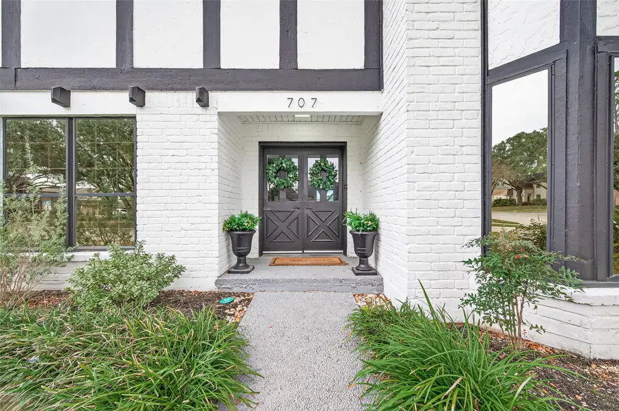 707 Montclair Boulevard, Sugar Land, TX 77478 - Image #3