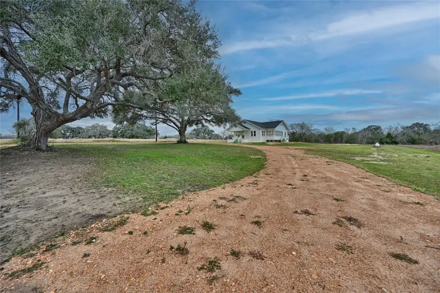 248 County Road 378, Hallettsville, TX 77964 - #3
