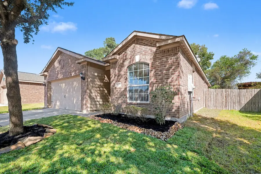 38106 N Sweetwater Cir, Magnolia, TX 77355 - Image #3