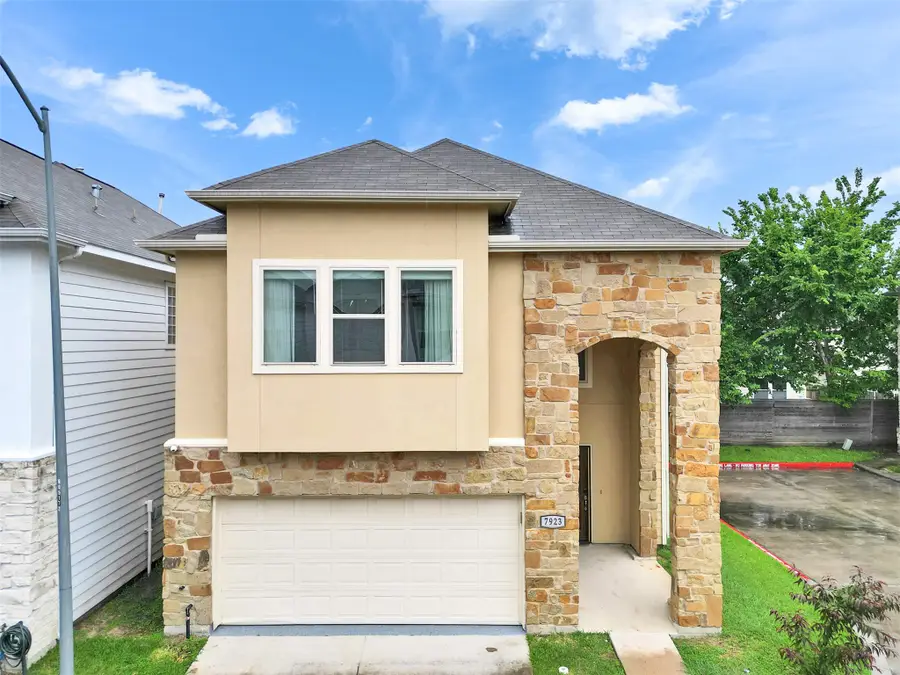 7923 Ashford Trace Drive, Houston, TX 77072 - #3
