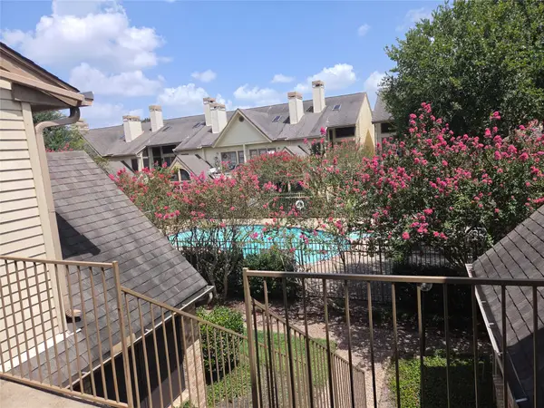2425 Holly Hall Street #B36, Houston, TX 77054