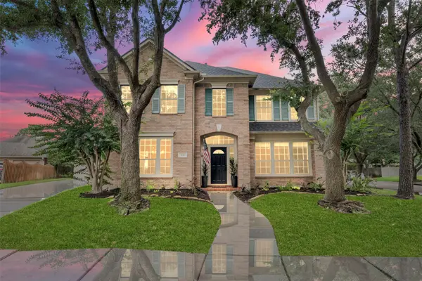 3016 Autumn Creek Drive, Friendswood, TX 77546