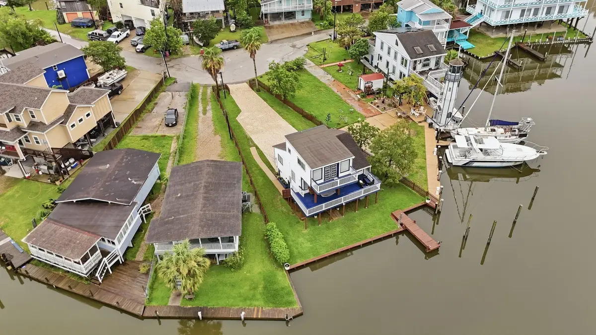 22 Tindel Street, Kemah, TX 77565 - #1