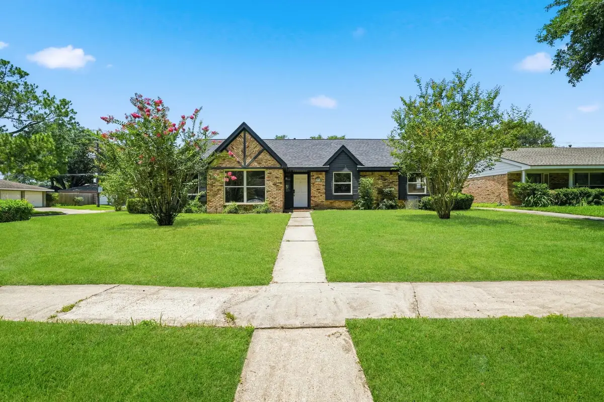 5926 Warm Springs Road, Houston, TX 77035 - #1