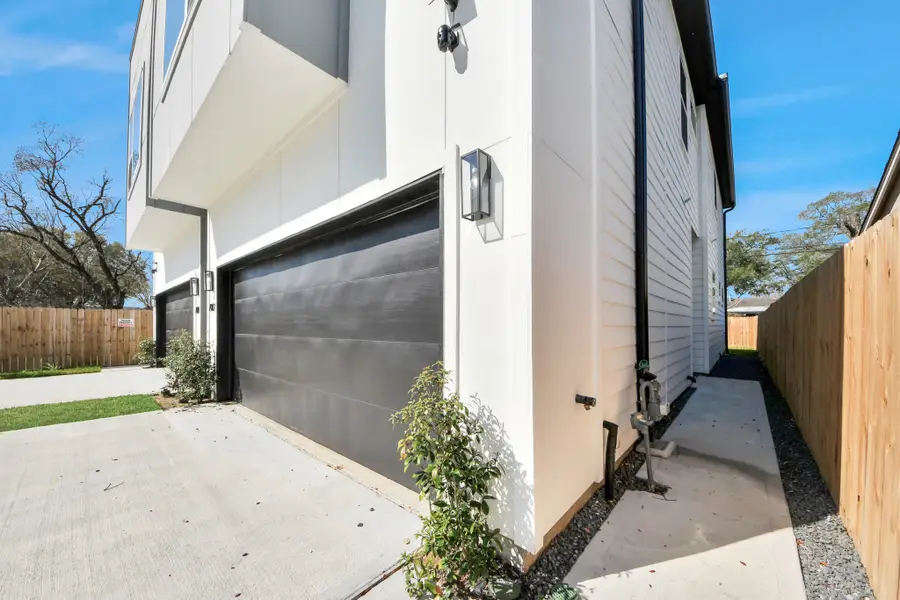 7012 Saint Augustine Street, Houston, TX 77021 - #3