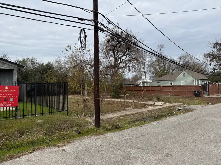 3510 Cobb Street, Houston, TX 77004 - Image #3