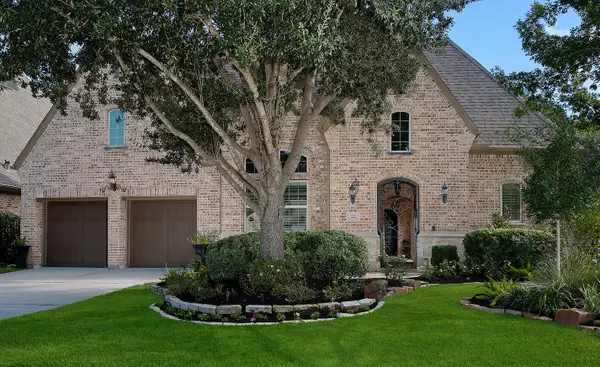 22 Lake Reverie Place, Tomball, TX 77375
