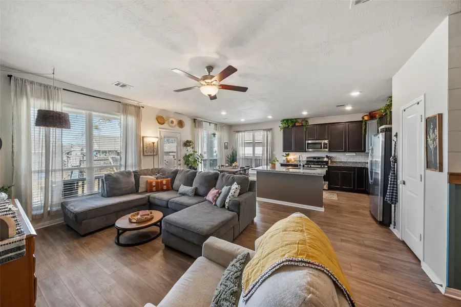 11947 Sunshine Park Drive N, Willis, TX 77318 - #2