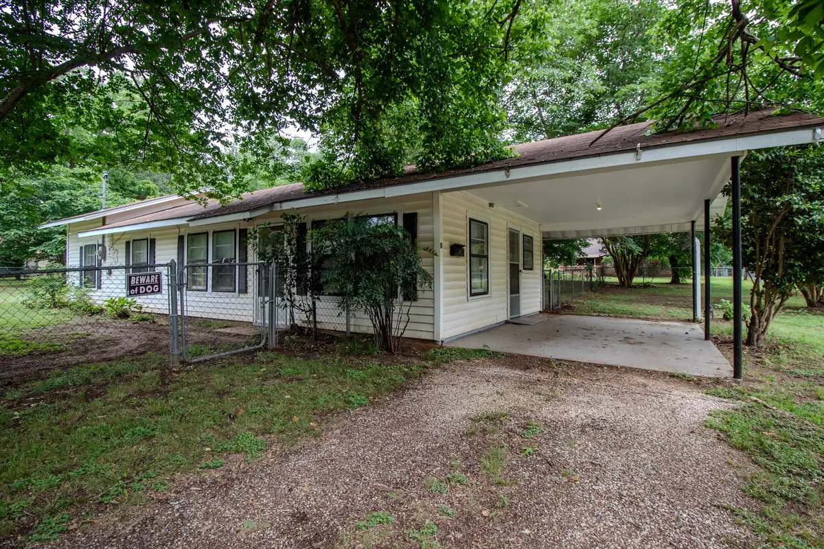 506 W Elm Street, Crockett, TX 75835 - #1