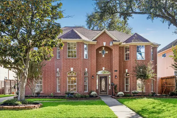 4911 Tamarisk Street, Bellaire, TX 77401