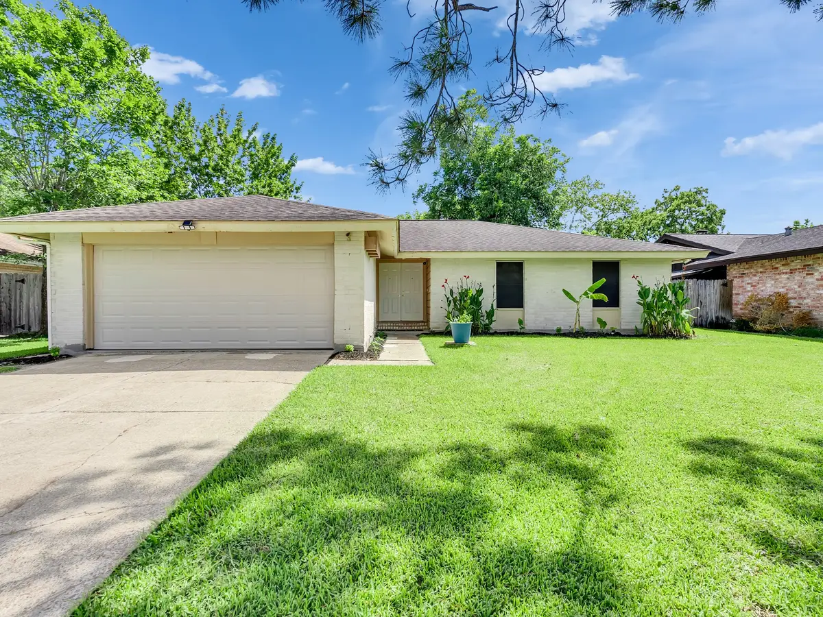 16811 Stardale Lane, Friendswood, TX 77546 - #1