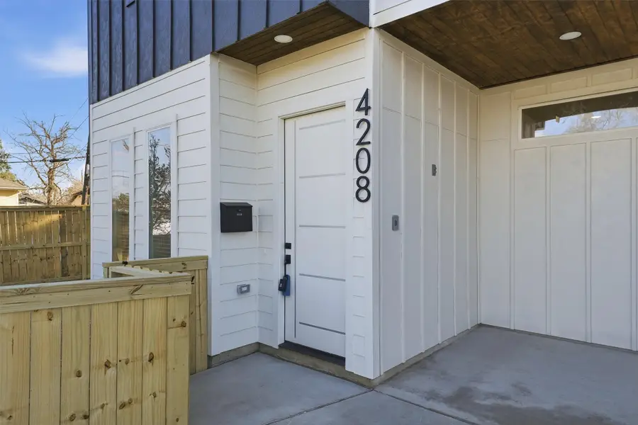 4208 Fox Street, Houston, TX 77003 - #3