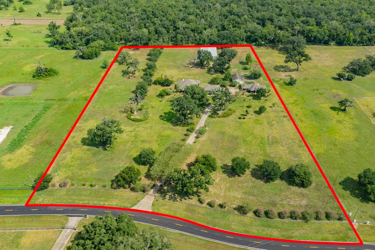 2418 Majestic Oaks Court, Rosharon, TX 77583 - #1