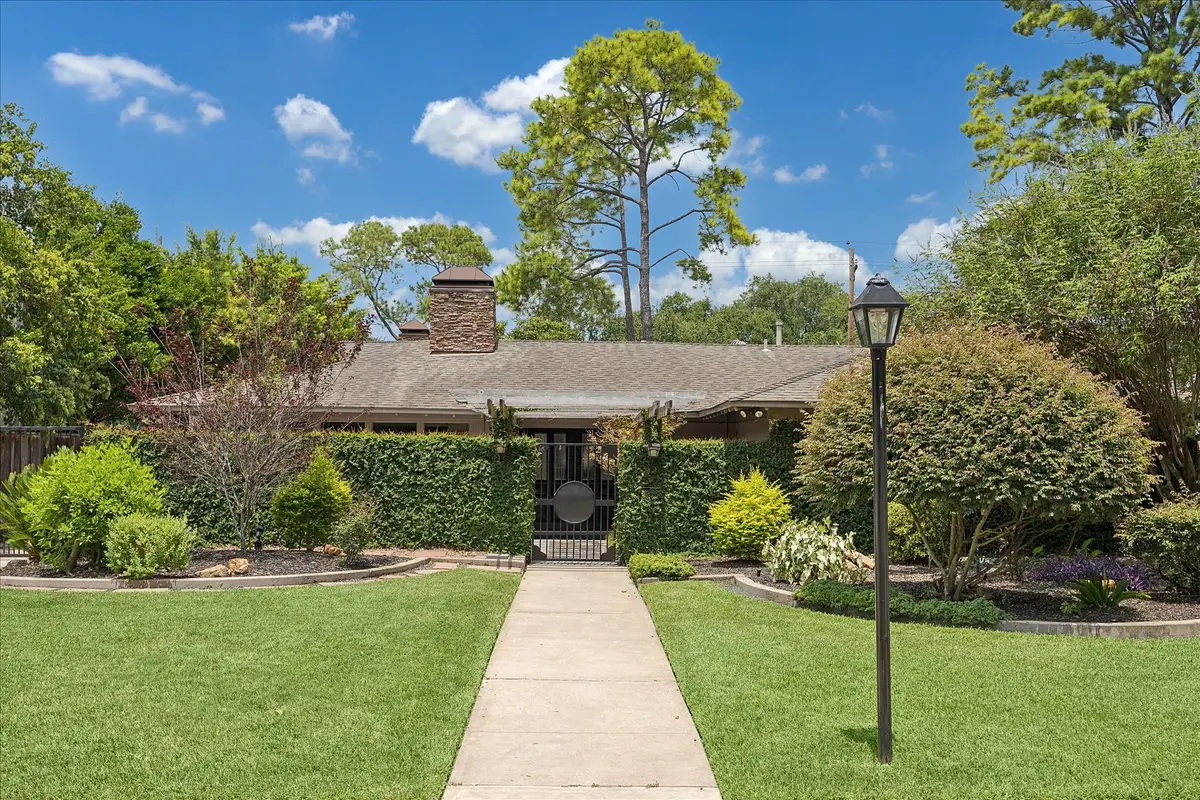 10034 Meadow Lake Lane, Houston, TX 77042 - #1