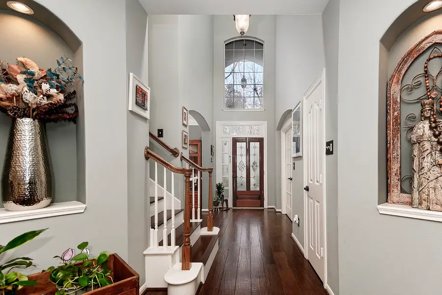 31 Bluff Creek Place, The Woodlands, TX 77382 - Image #3