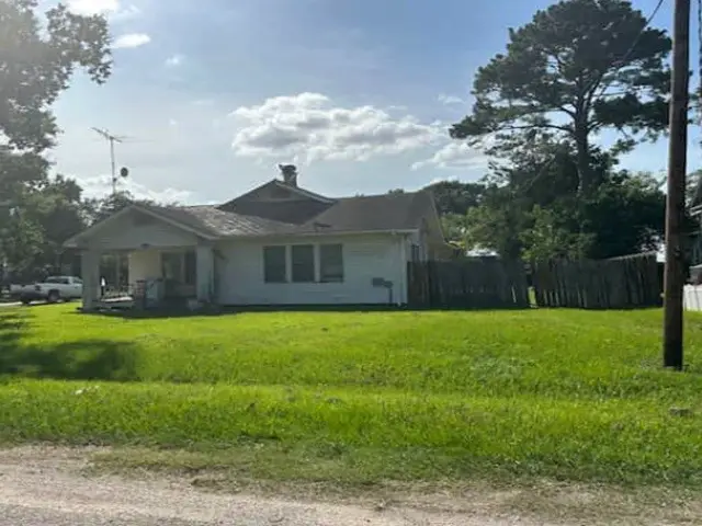 103 Birch Street, Wallis, TX 77485 - #1