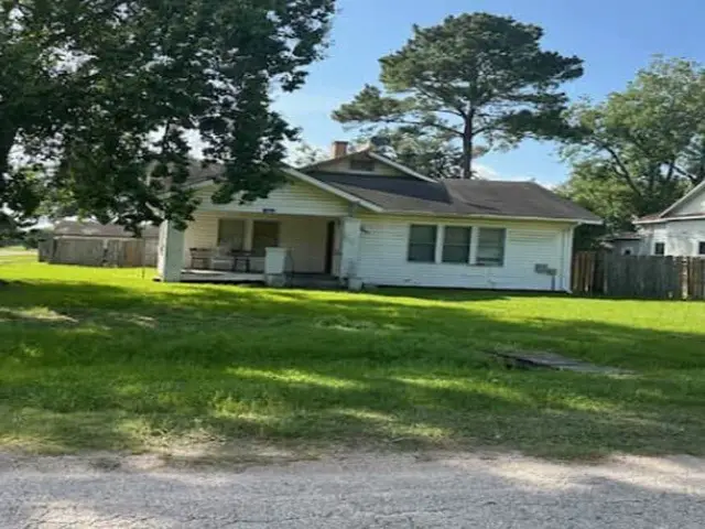 103 Birch Street, Wallis, TX 77485 - #2
