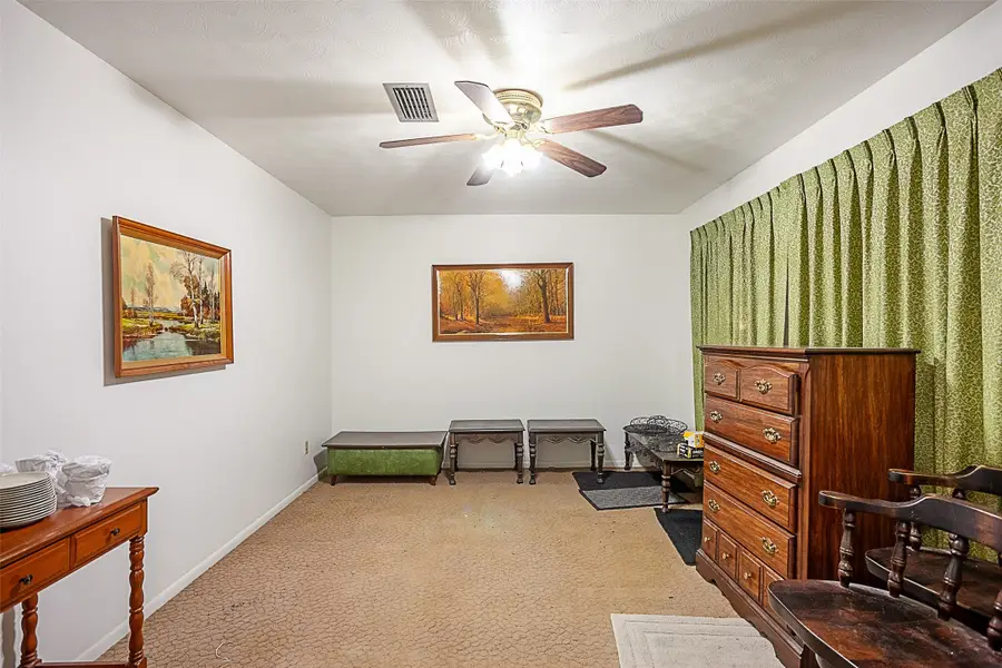 15853 Phend Road, Hamshire, TX 77622 - Image #2