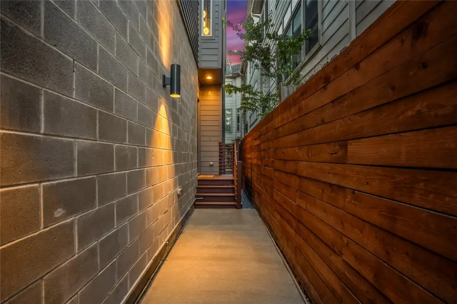 611 Hartman Street, Houston, TX 77007 - #3